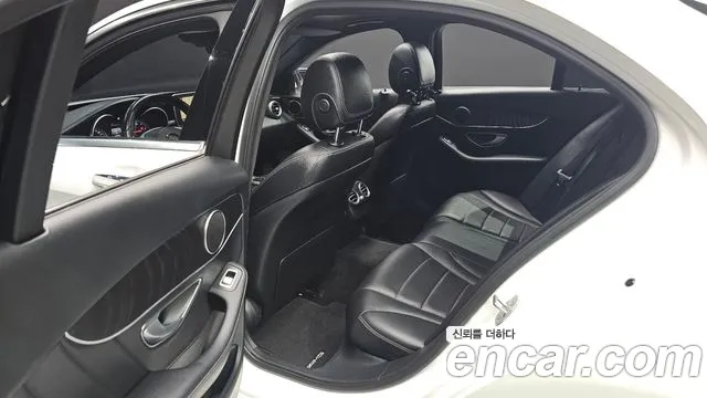 Mercedes-Benz C-Класс 2017 thumb 11