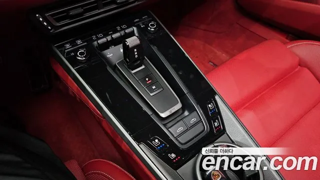 Porsche 911 2024 thumb 8