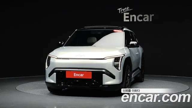 Kia EV3 2024 thumb 2