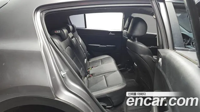 Kia Sportage 2016 thumb 11