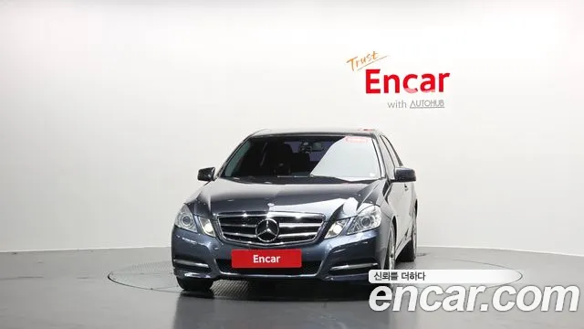 Mercedes-Benz E-Класс 2011 thumb 2