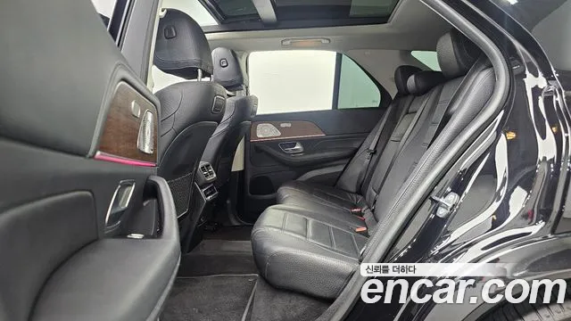 Mercedes-Benz GLE 2020 thumb 12