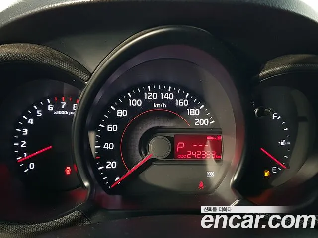 Kia Ray 2013 thumb 6