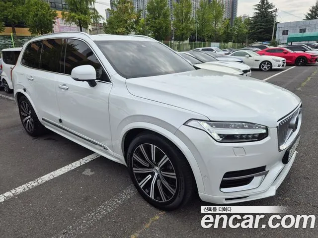 Volvo XC90 2021 thumb 3