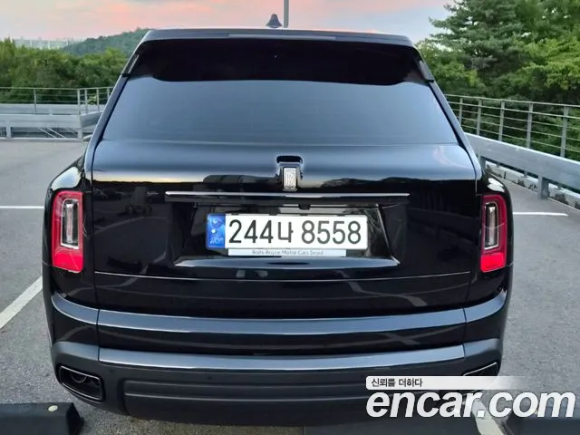 Rolls-Royce Cullinan 2024 thumb 5