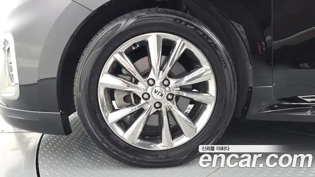 Kia Carnival 2019 thumb 5
