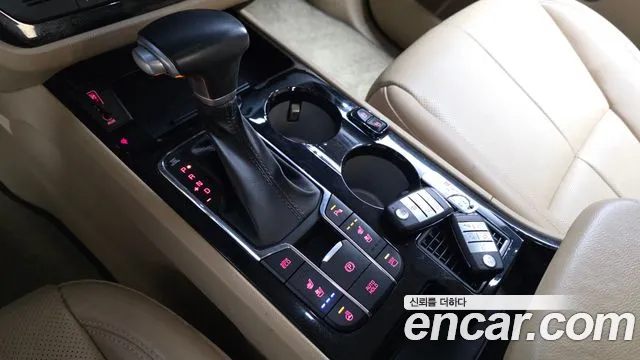 Kia Carnival 2019 thumb 9