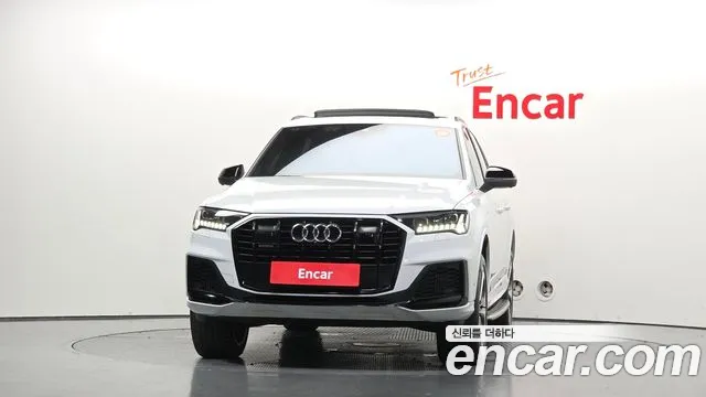 Audi Q7 2023 thumb 3