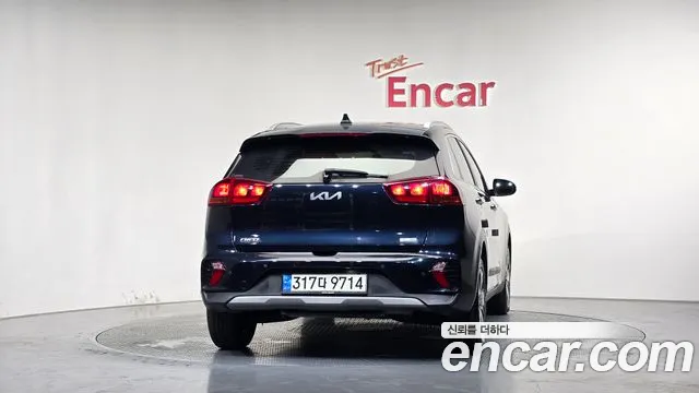 Kia Niro 2021 thumb 3