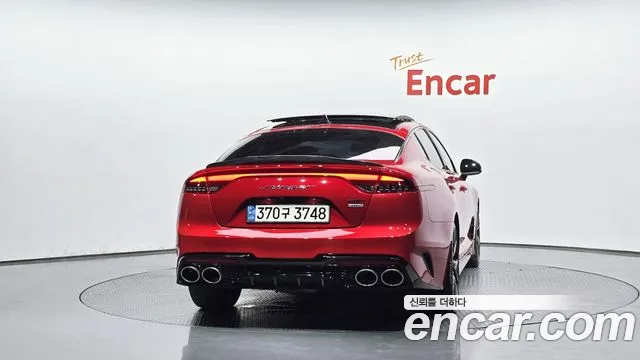Kia Stinger 2020 thumb 4