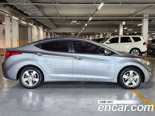 Hyundai Avante 2012 thumb 6