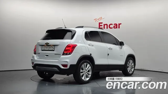 Chevrolet Tracker 2018 thumb 2