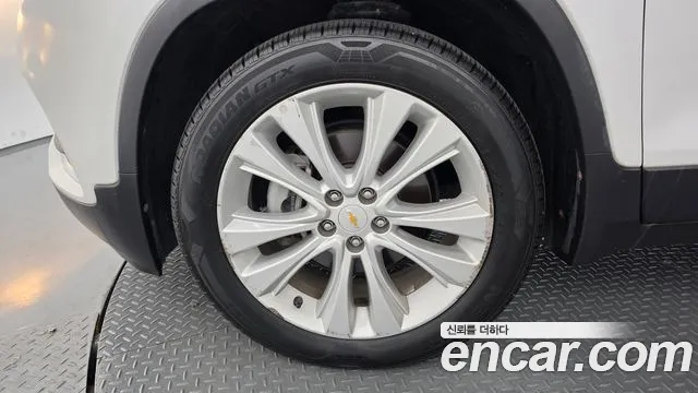 Chevrolet Tracker 2018 thumb 5