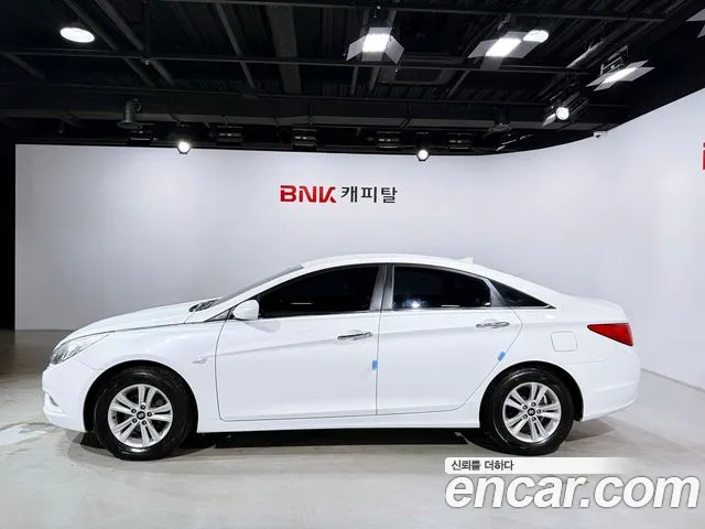 Hyundai Sonata 2010 thumb 3