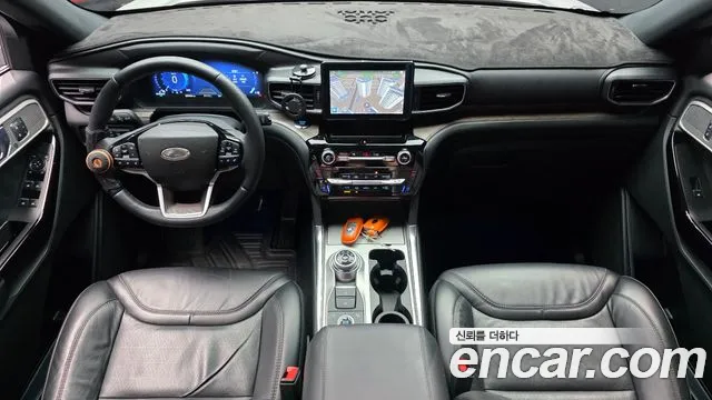 Ford Explorer 2022 thumb 7