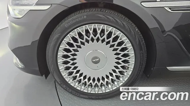 Genesis G90 2019 thumb 5