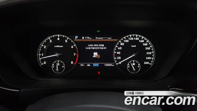 Genesis G90 2019 thumb 8