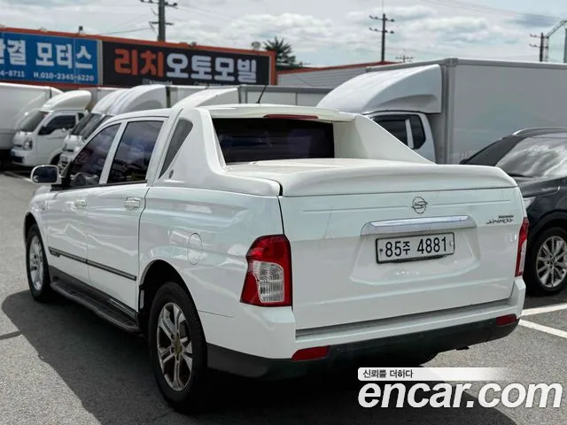 KG_Mobility_Ssangyong KORANDO 2013 thumb 6