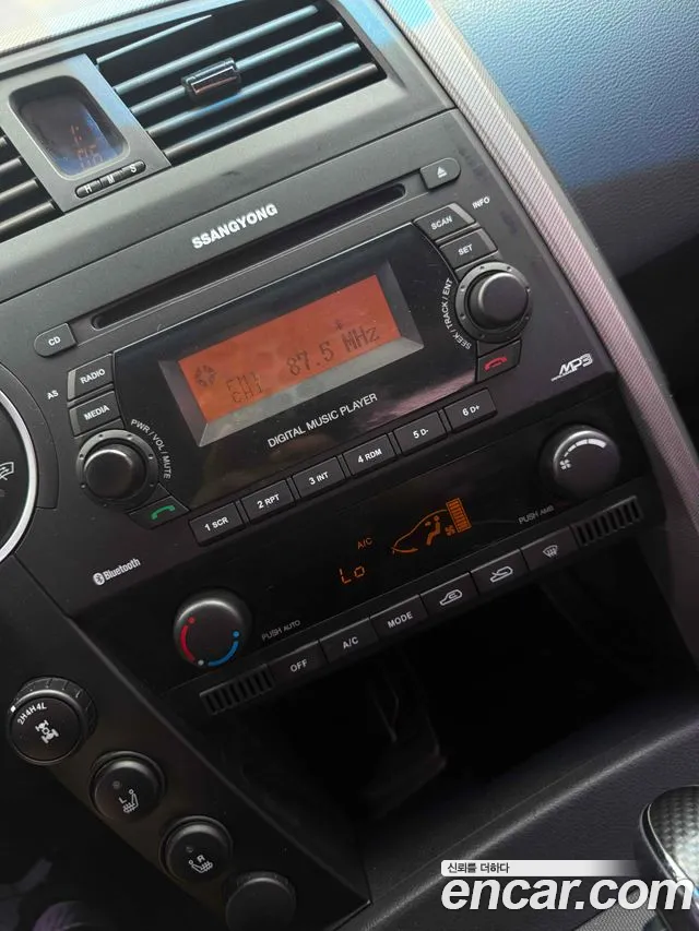 KG_Mobility_Ssangyong KORANDO 2013 thumb 7