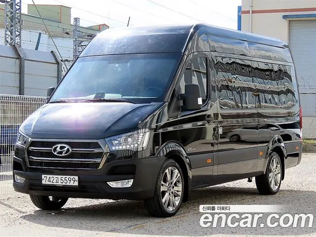 Hyundai Staria 2019 thumb 2