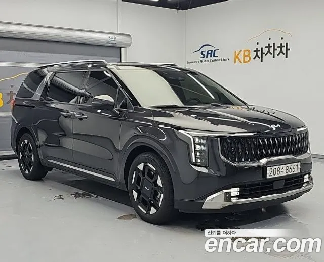 Kia Carnival 2024 thumb 4