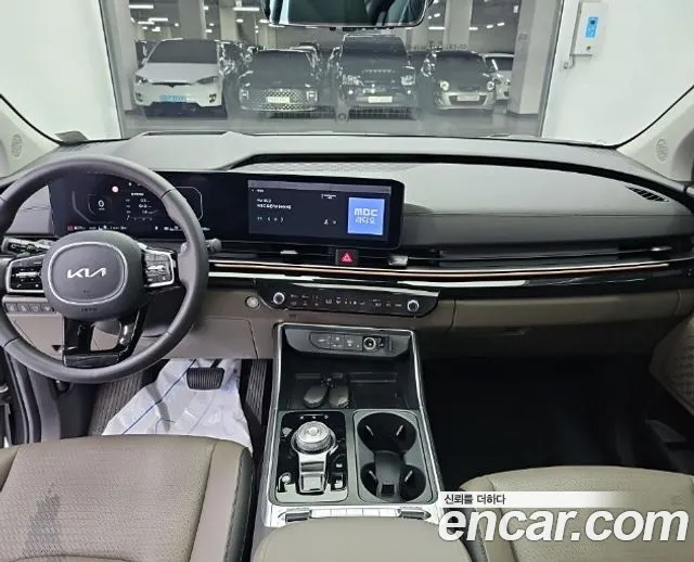 Kia Carnival 2024 thumb 7