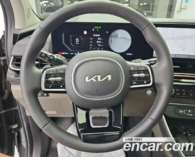 Kia Carnival 2024 thumb 9