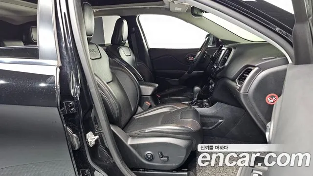 Jeep Cherokee 2018 thumb 12