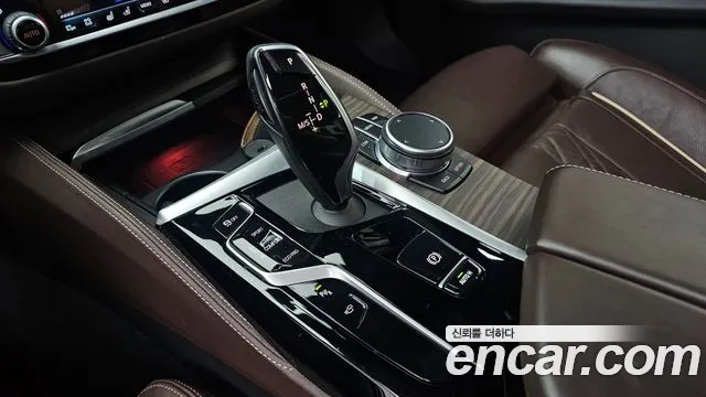 BMW 5 серии 2020 thumb 9