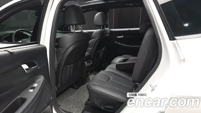 Hyundai Santa Fe 2023 thumb 10