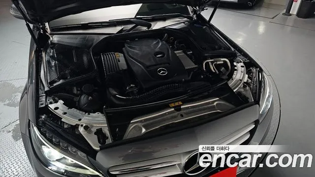 Mercedes-Benz C-Класс 2018 thumb 5