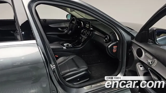 Mercedes-Benz C-Класс 2018 thumb 10