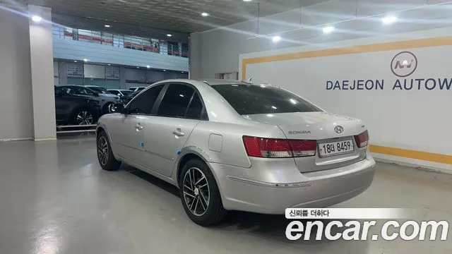 Hyundai Sonata 2009 thumb 3