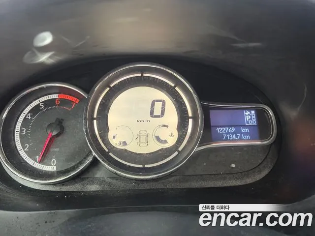Renault Fluence 2016 thumb 7