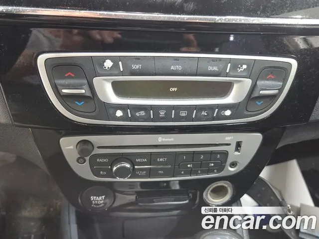 Renault Fluence 2016 thumb 8