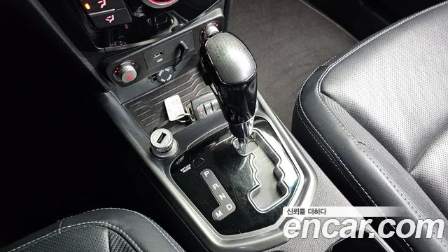 KG_Mobility_Ssangyong TIBOLI 2016 thumb 9