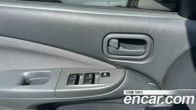 Renault Fluence 2008 thumb 9