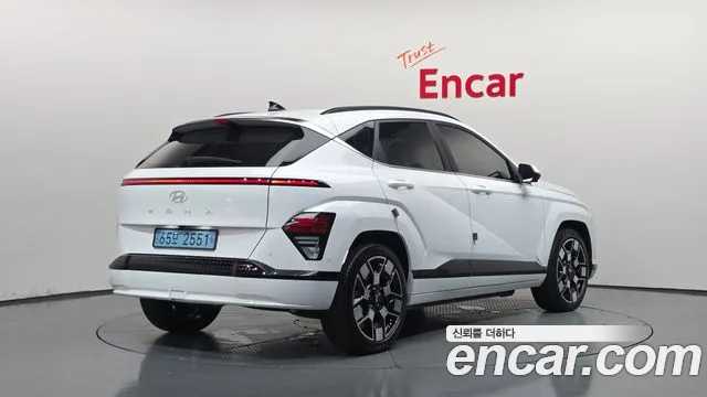 Hyundai Kona 2023 thumb 2