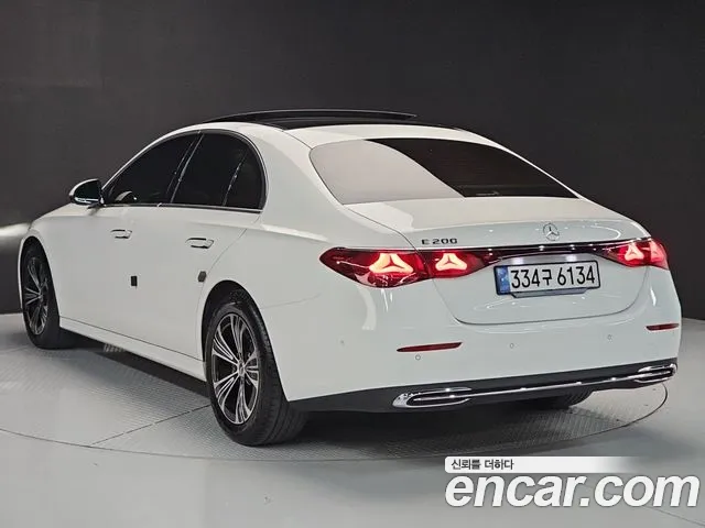 Mercedes-Benz E-Класс 2025 thumb 3