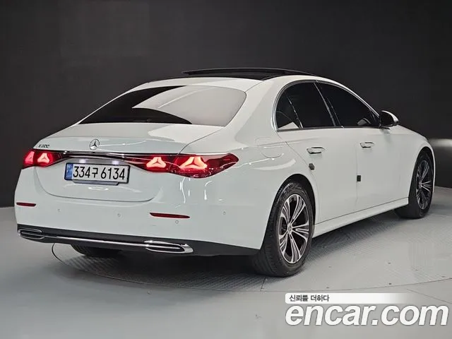Mercedes-Benz E-Класс 2025 thumb 4