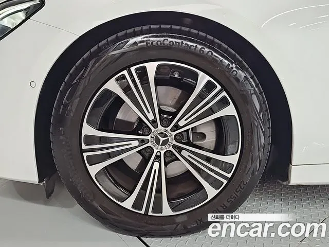 Mercedes-Benz E-Класс 2025 thumb 5