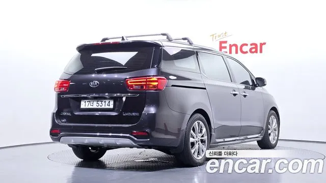 Kia Carnival 2018 thumb 2