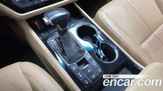 Kia Carnival 2019 thumb 9