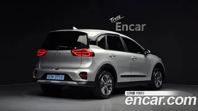 Kia Niro 2022 thumb 2