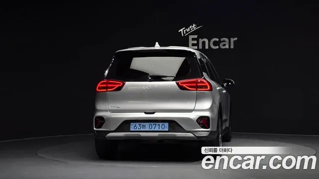 Kia Niro 2022 thumb 4