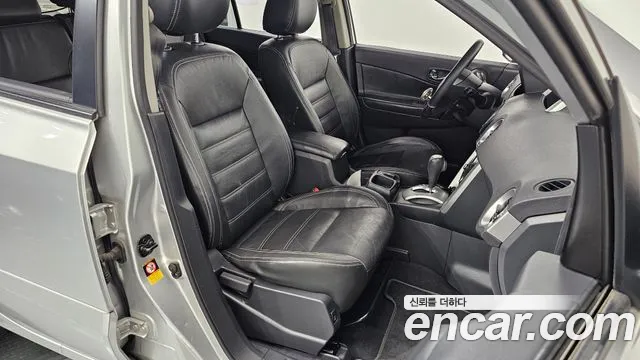 Renault QM5 2013 thumb 12