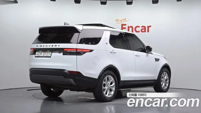 Land Rover Discovery 2018 thumb 2