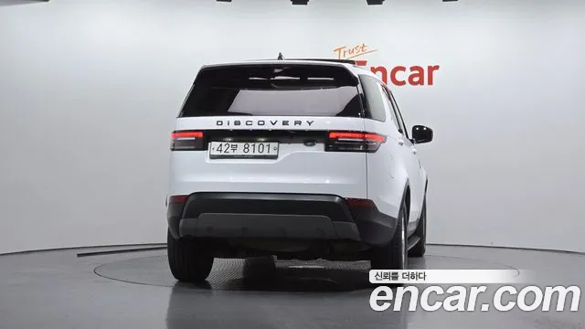 Land Rover Discovery 2018 thumb 4