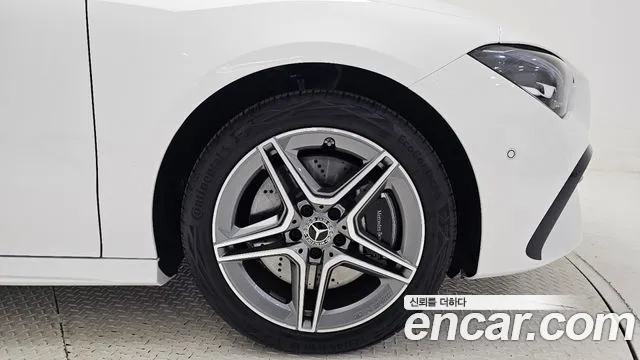 Mercedes-Benz CLA 2025 thumb 5