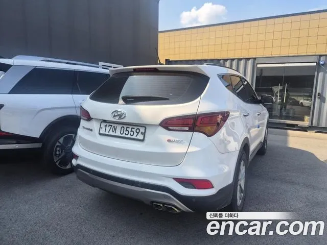 Hyundai Santa Fe 2016 thumb 4